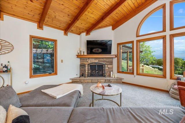 2624 N Hillway Dr, Boise, ID 83702