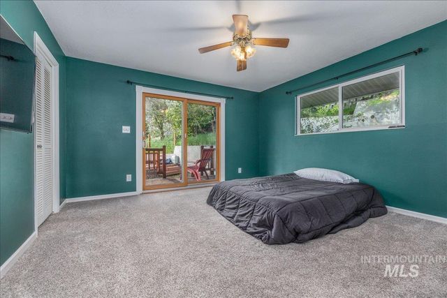 2624 N Hillway Dr, Boise, ID 83702