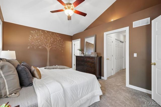 21 S Moreland Avenue, St Louis, MO 63122