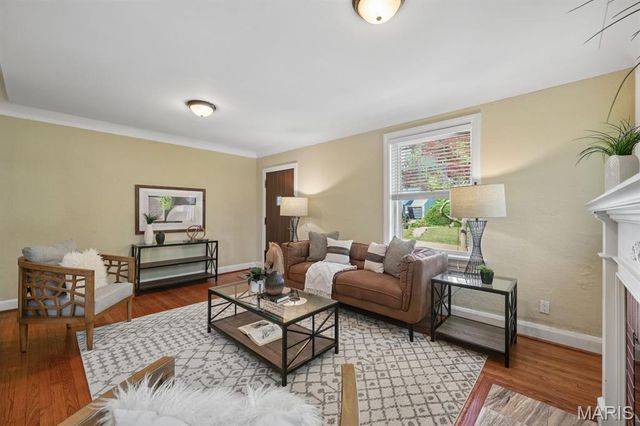 21 S Moreland Avenue, St Louis, MO 63122