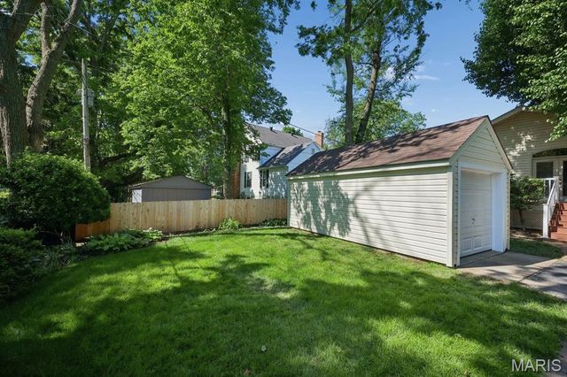 21 S Moreland Avenue, St Louis, MO 63122