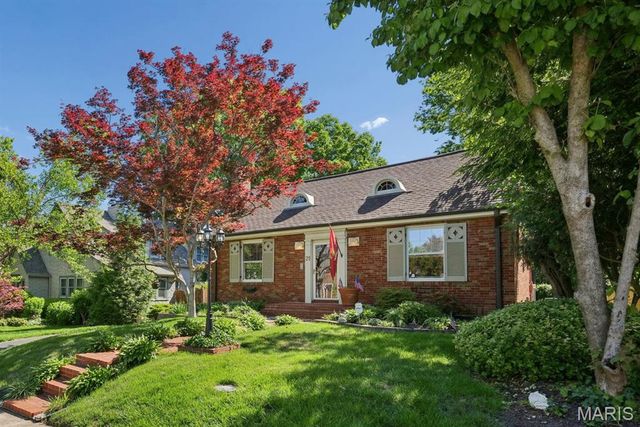 21 S Moreland Avenue, St Louis, MO 63122