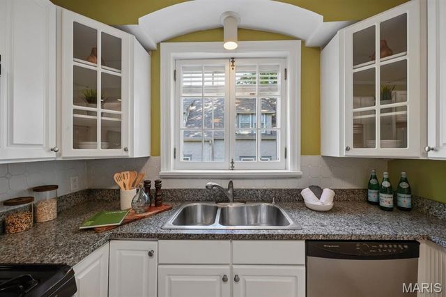21 S Moreland Avenue, St Louis, MO 63122