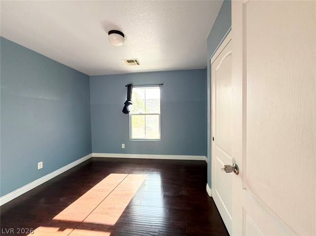 709 Jewel Tower Street, Las Vegas, NV 89178