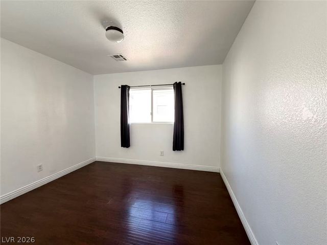 709 Jewel Tower Street, Las Vegas, NV 89178