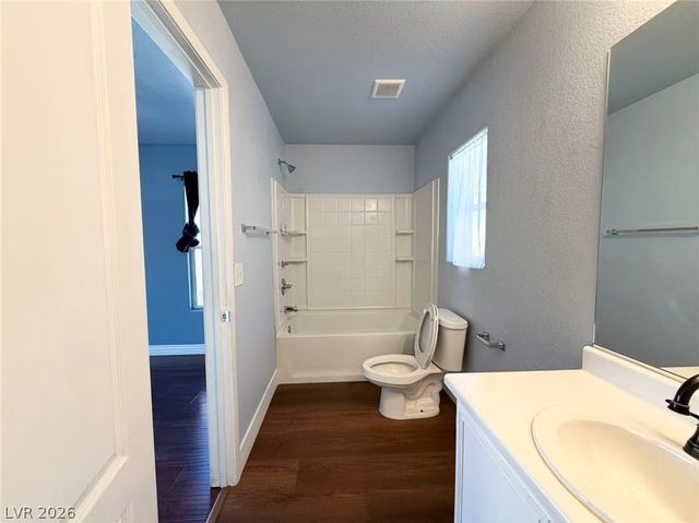 709 Jewel Tower Street, Las Vegas, NV 89178