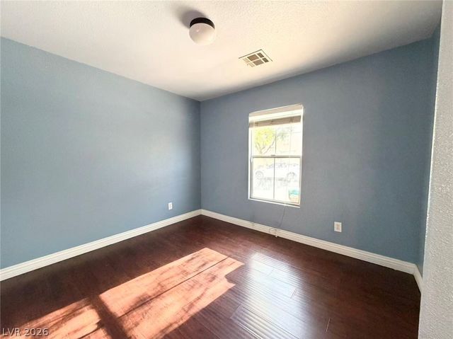 709 Jewel Tower Street, Las Vegas, NV 89178