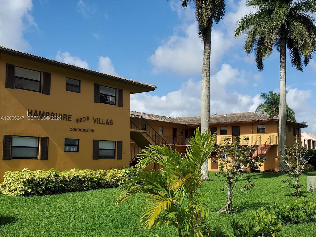 9203 NW 38th Dr 2, Coral Springs, FL 33065