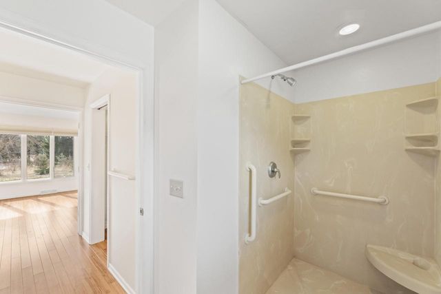 S52W33462 Red Fox WAY, North Prairie, WI 53153