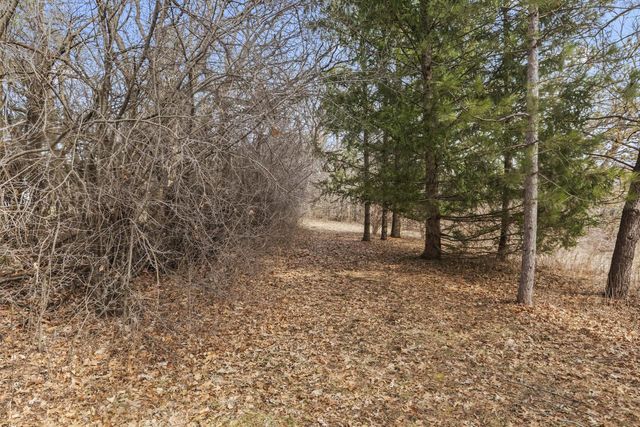 S52W33462 Red Fox WAY, North Prairie, WI 53153