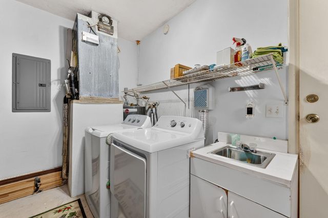 1211 NW 44th Street, Deerfield Beach, FL 33064