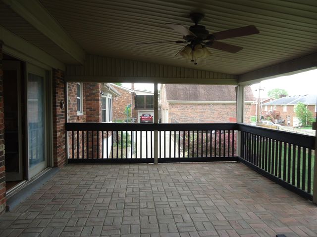 106 Pine Hill Drive, Lancaster, KY 40444