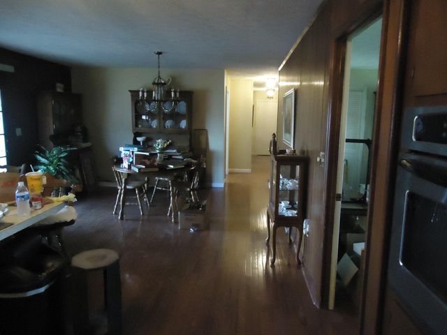 106 Pine Hill Drive, Lancaster, KY 40444