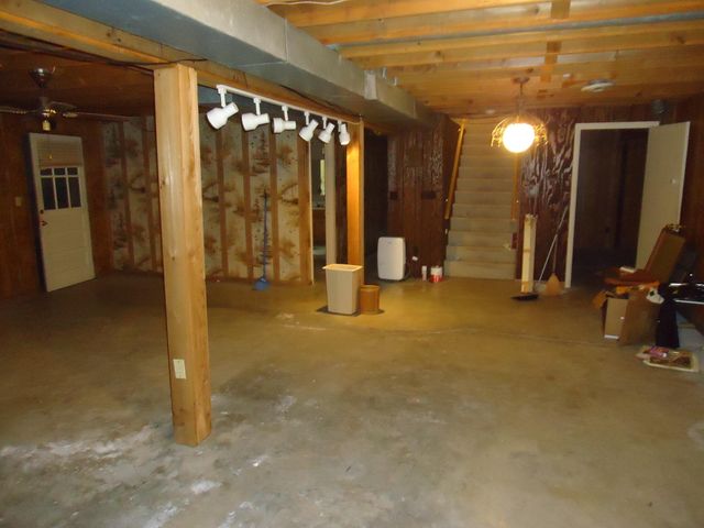 106 Pine Hill Drive, Lancaster, KY 40444