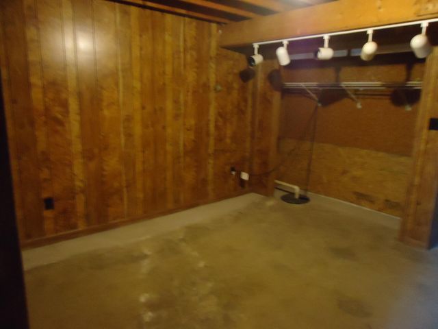 106 Pine Hill Drive, Lancaster, KY 40444