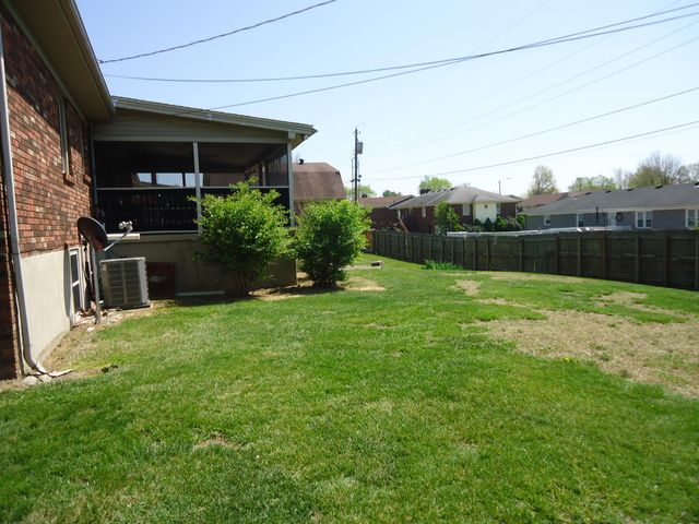 106 Pine Hill Drive, Lancaster, KY 40444