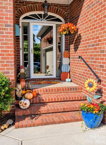 103 Henrys Glen Drive, Morganton, NC 28655