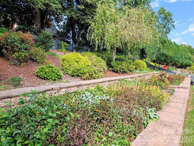 103 Henrys Glen Drive, Morganton, NC 28655