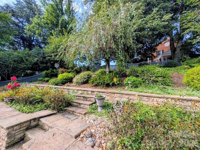 103 Henrys Glen Drive, Morganton, NC 28655