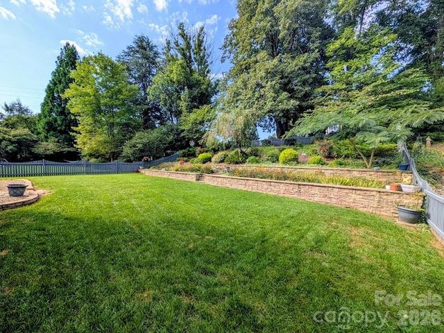 103 Henrys Glen Drive, Morganton, NC 28655