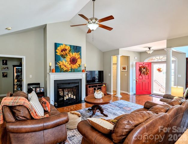 103 Henrys Glen Drive, Morganton, NC 28655