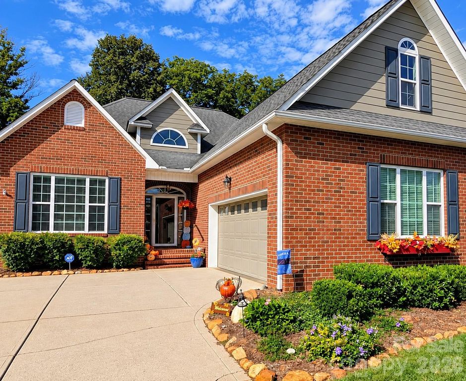 103 Henrys Glen Drive, Morganton, NC 28655