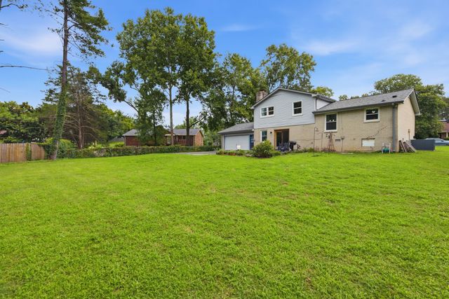 720 Myhr Dr, Nashville, TN 37221