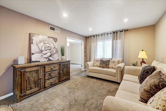 5877 N GRANITE REEF Road 2240, Scottsdale, AZ 85250