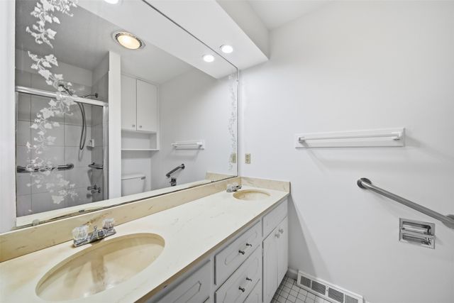 1816 80th Street, Windsor Heights, IA 50324