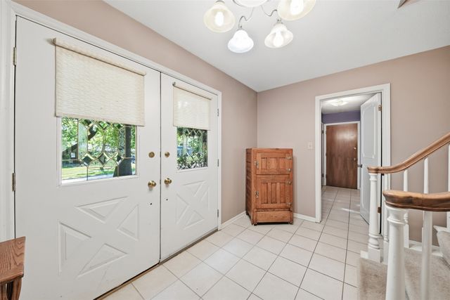 1816 80th Street, Windsor Heights, IA 50324