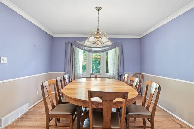 1816 80th Street, Windsor Heights, IA 50324