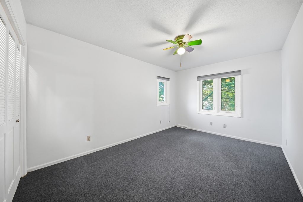 Image 17 of property listing at 1816 80th Street, Windsor Heights, IA 50324