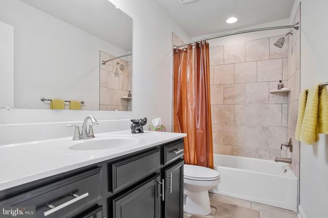 11198 ST LUKE DR, White Plains, MD 20695