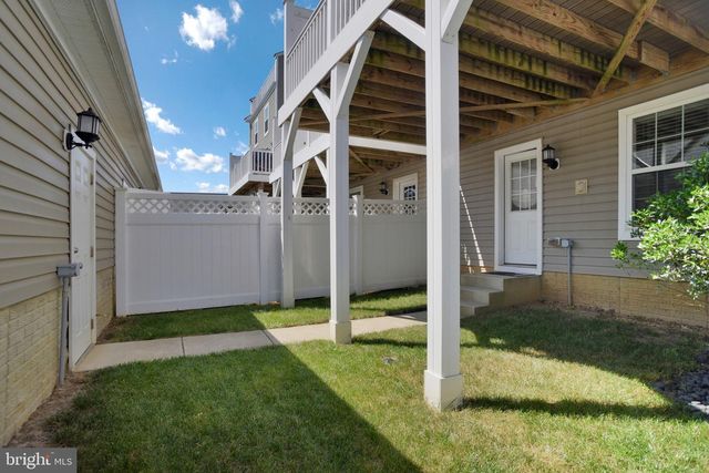 11198 ST LUKE DR, White Plains, MD 20695