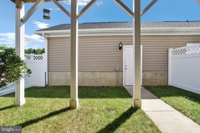 11198 ST LUKE DR, White Plains, MD 20695