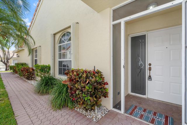 6092 Caladium Road, Delray Beach, FL 33484