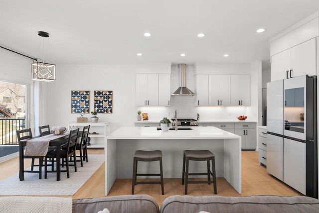 6612 Vista Valley, Windsor, WI 53598