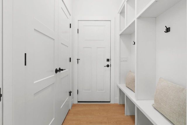 6612 Vista Valley, Windsor, WI 53598