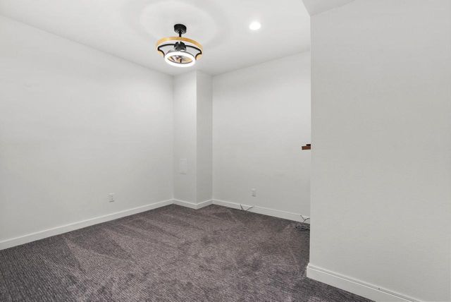 6612 Vista Valley, Windsor, WI 53598