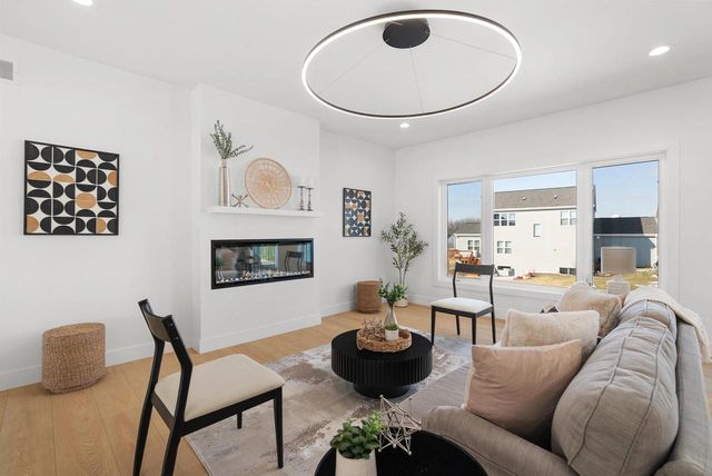 6612 Vista Valley, Windsor, WI 53598