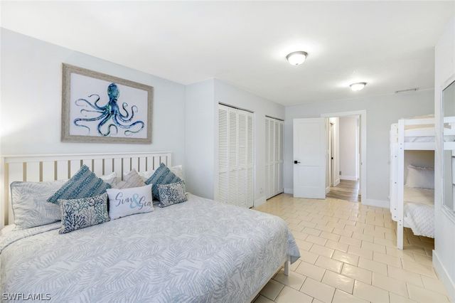 400 S Barfield DR, Marco Island, FL 34145