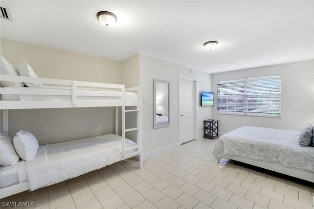 400 S Barfield DR, Marco Island, FL 34145