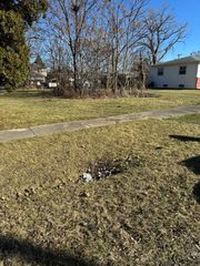 14423 Davis Avenue, Blue Island, IL 60406