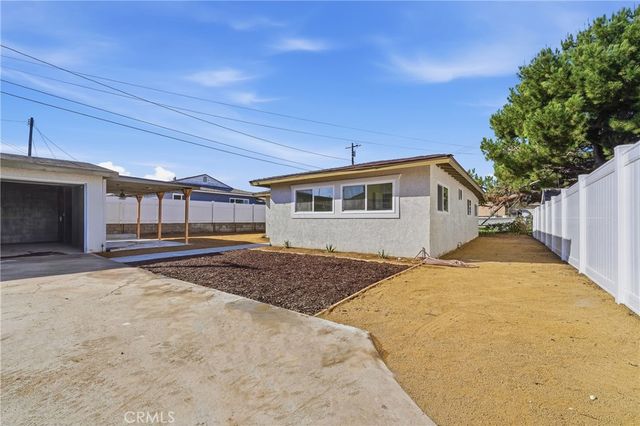 536 E 220th, Carson, CA 90745