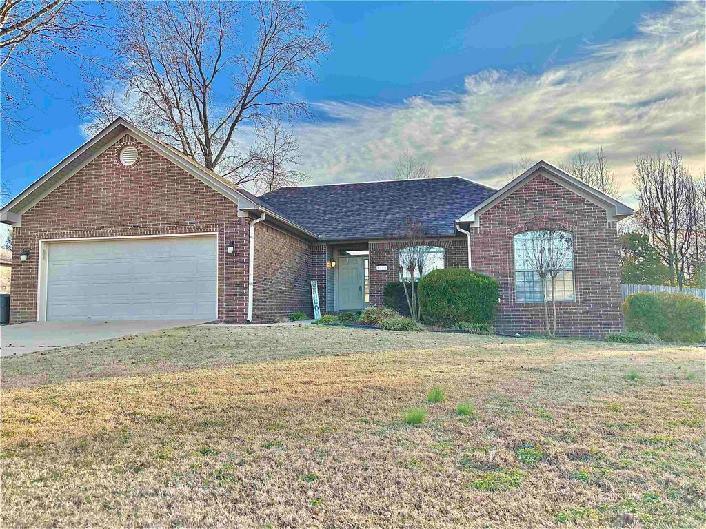 17 Vilsonia Way, Vilonia, AR 72173