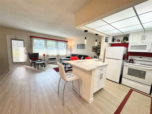 154 Prescott H 154, Deerfield Beach, FL 33442