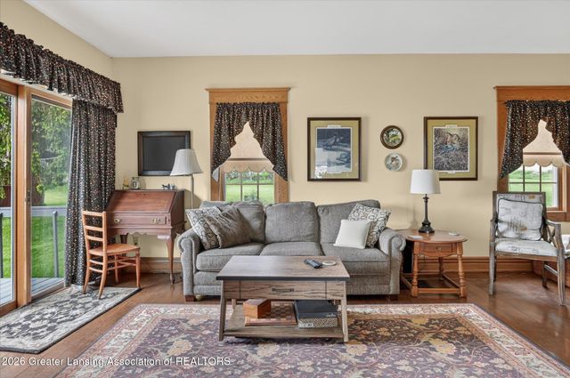 5514 E Kinsel Highway, Charlotte, MI 48813