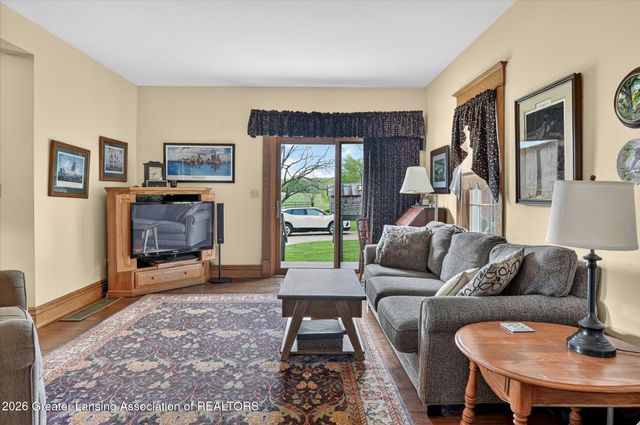 5514 E Kinsel Highway, Charlotte, MI 48813