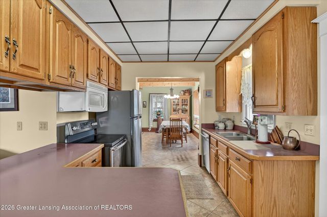 5514 E Kinsel Highway, Charlotte, MI 48813