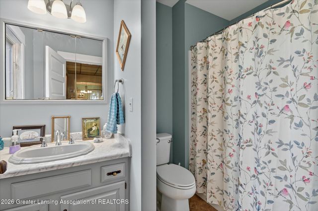 5514 E Kinsel Highway, Charlotte, MI 48813